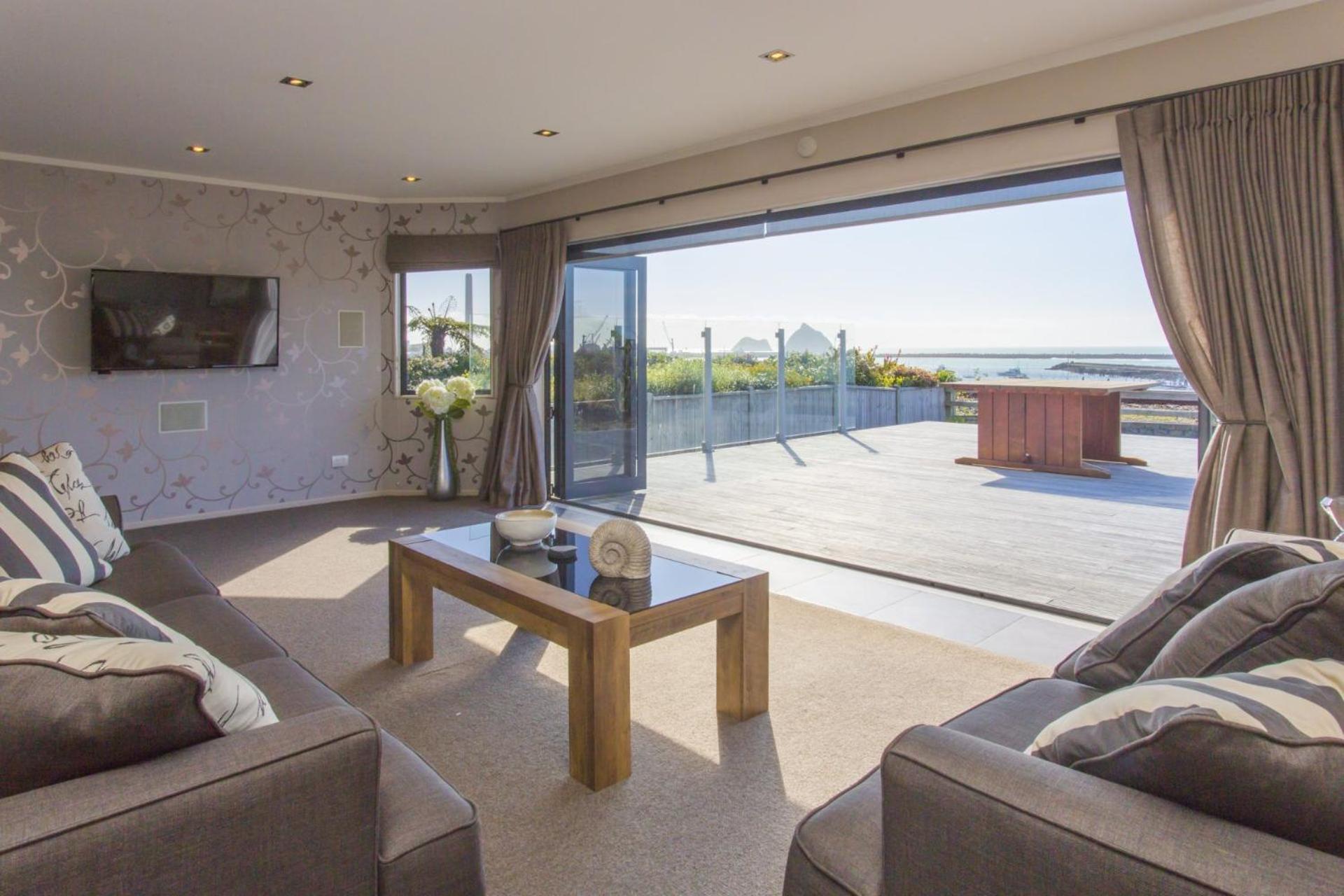 The Waterfront Escape Villa New Plymouth Exterior photo